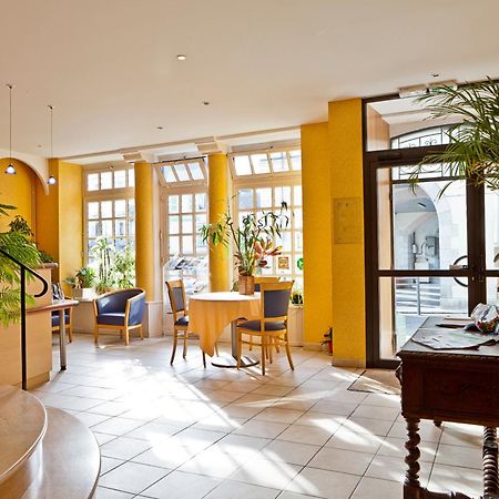 Logis Hotel De France Arudy 외부 사진
