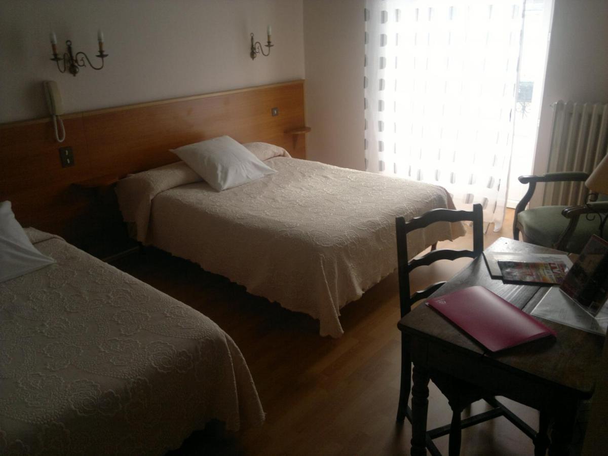 Logis Hotel De France Arudy 외부 사진