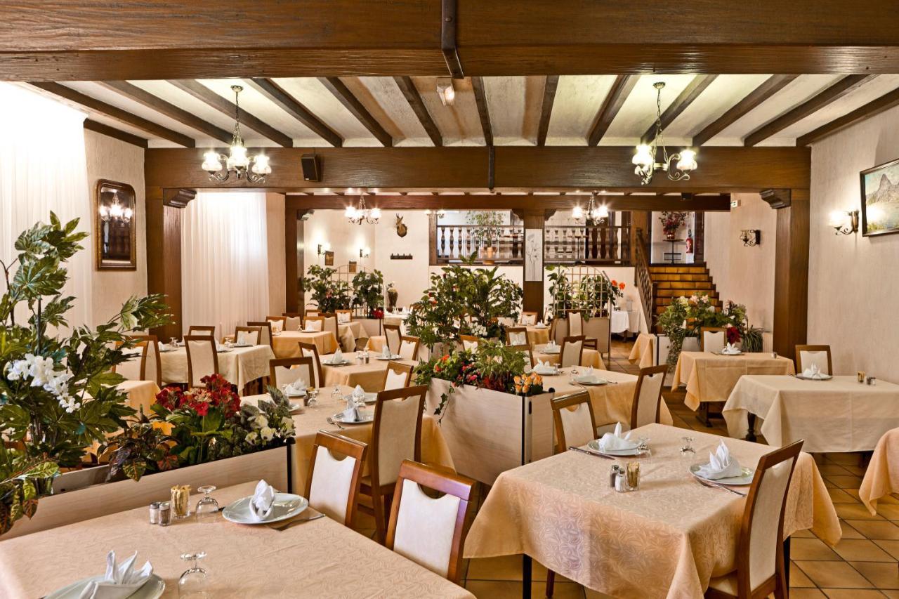 Logis Hotel De France Arudy 외부 사진