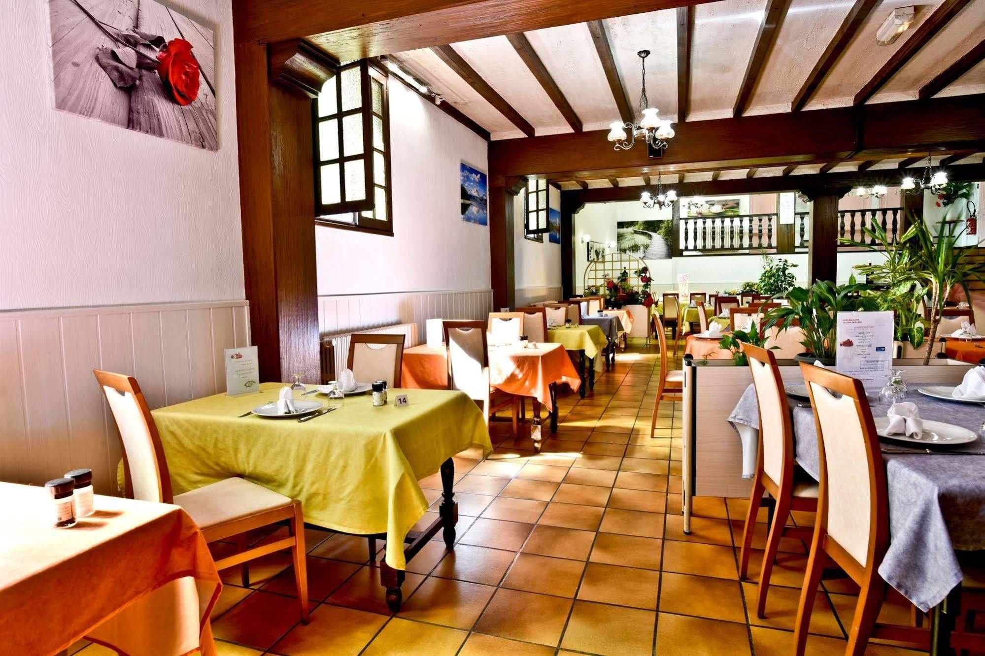 Logis Hotel De France Arudy 외부 사진