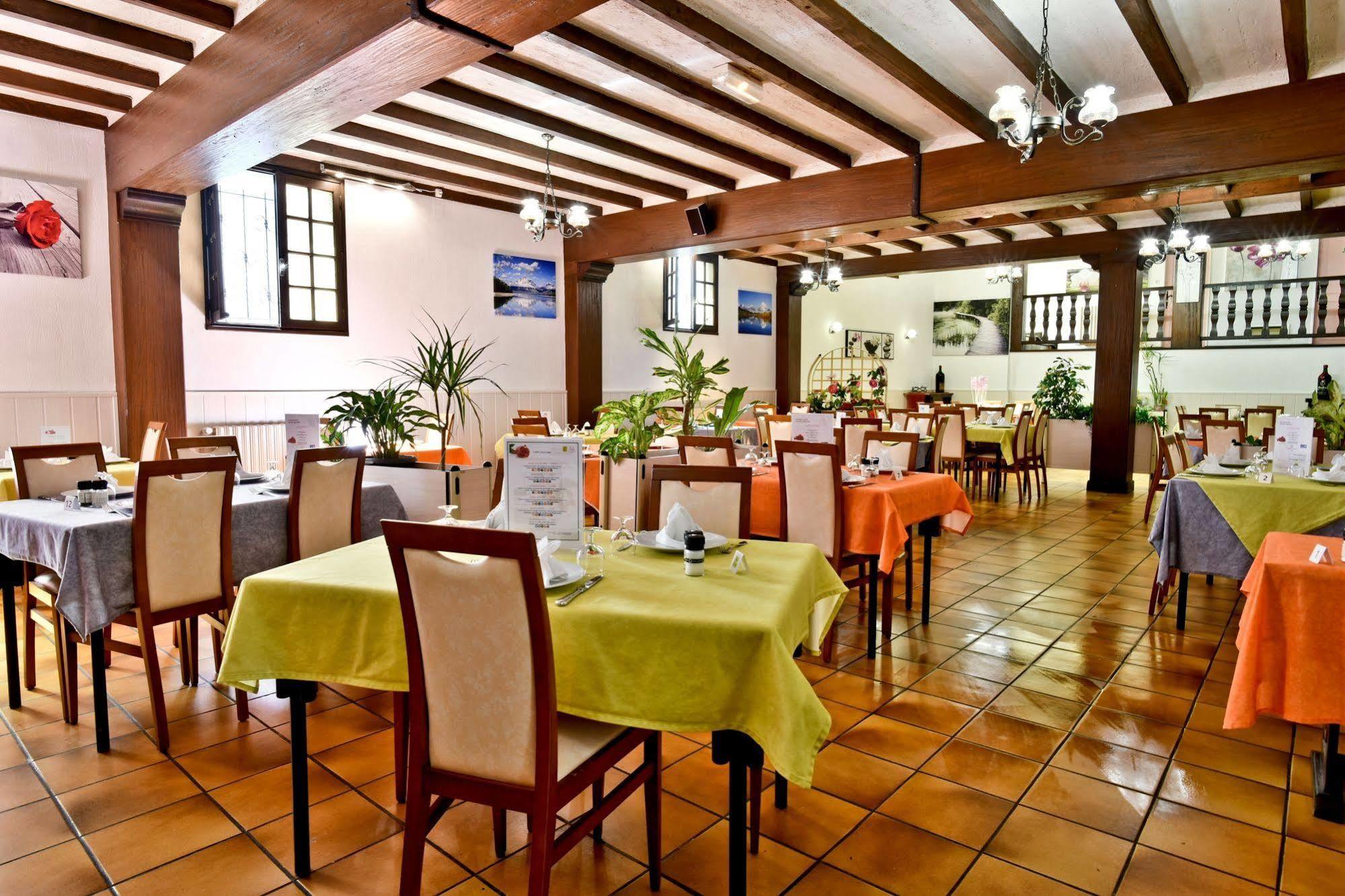 Logis Hotel De France Arudy 외부 사진