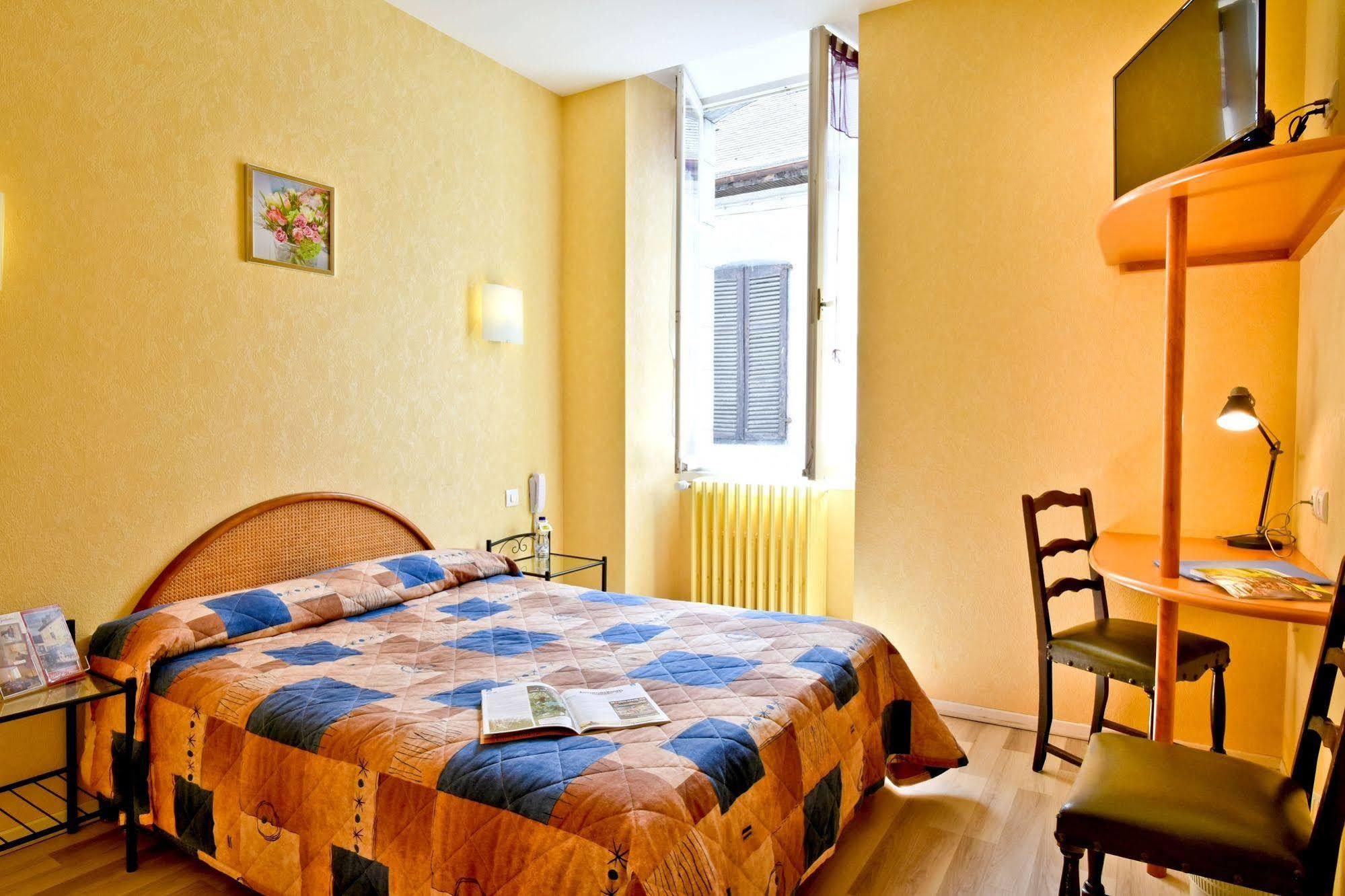 Logis Hotel De France Arudy 외부 사진