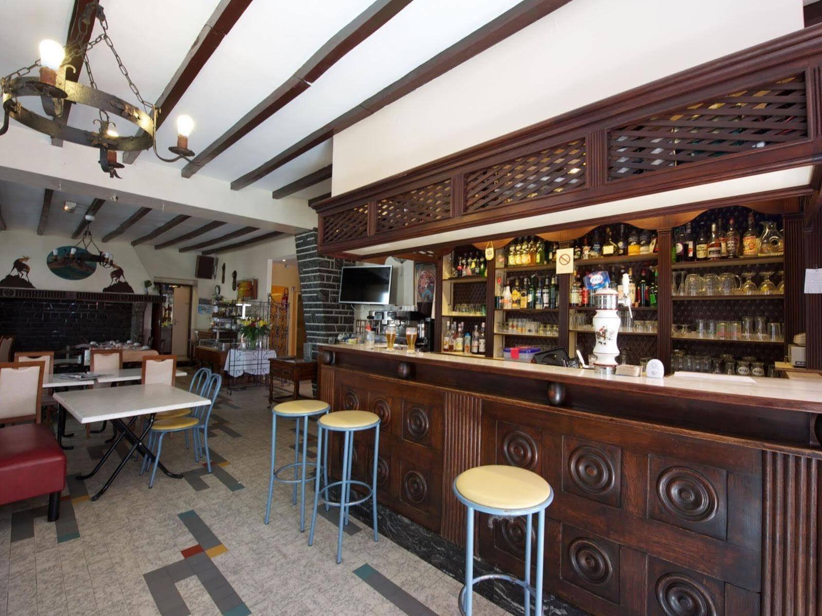 Logis Hotel De France Arudy 외부 사진
