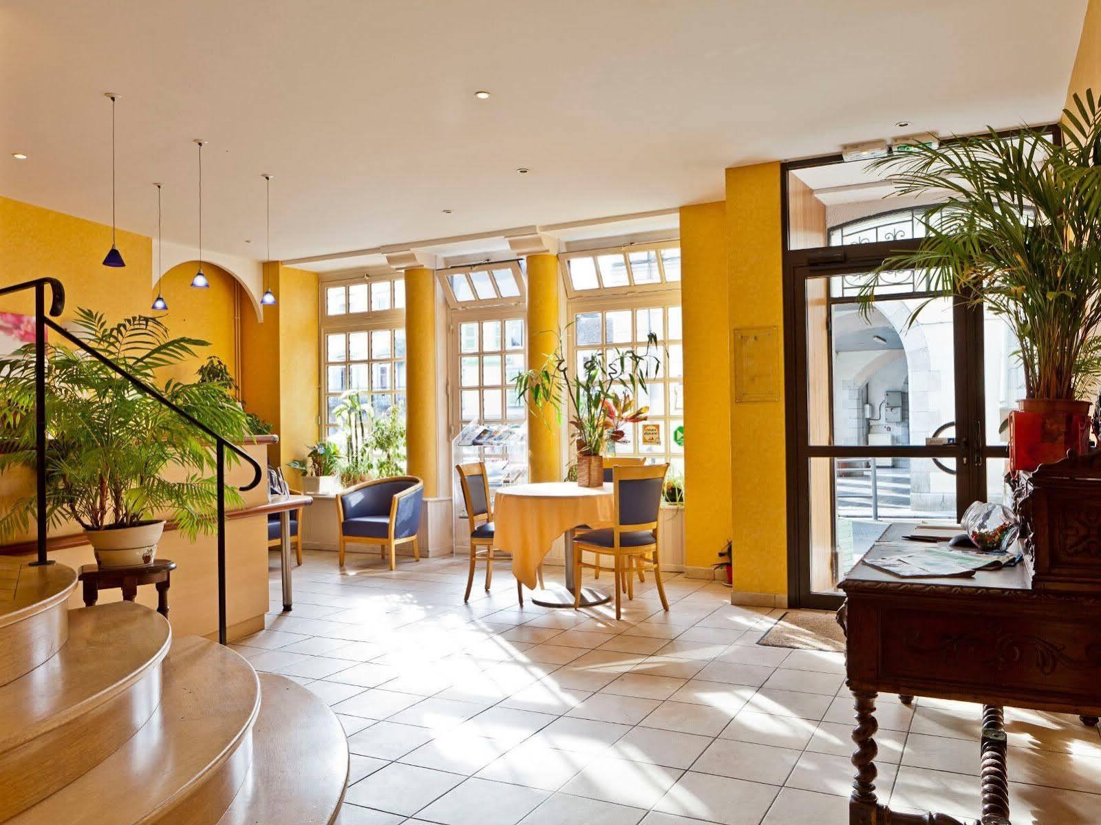 Logis Hotel De France Arudy 외부 사진